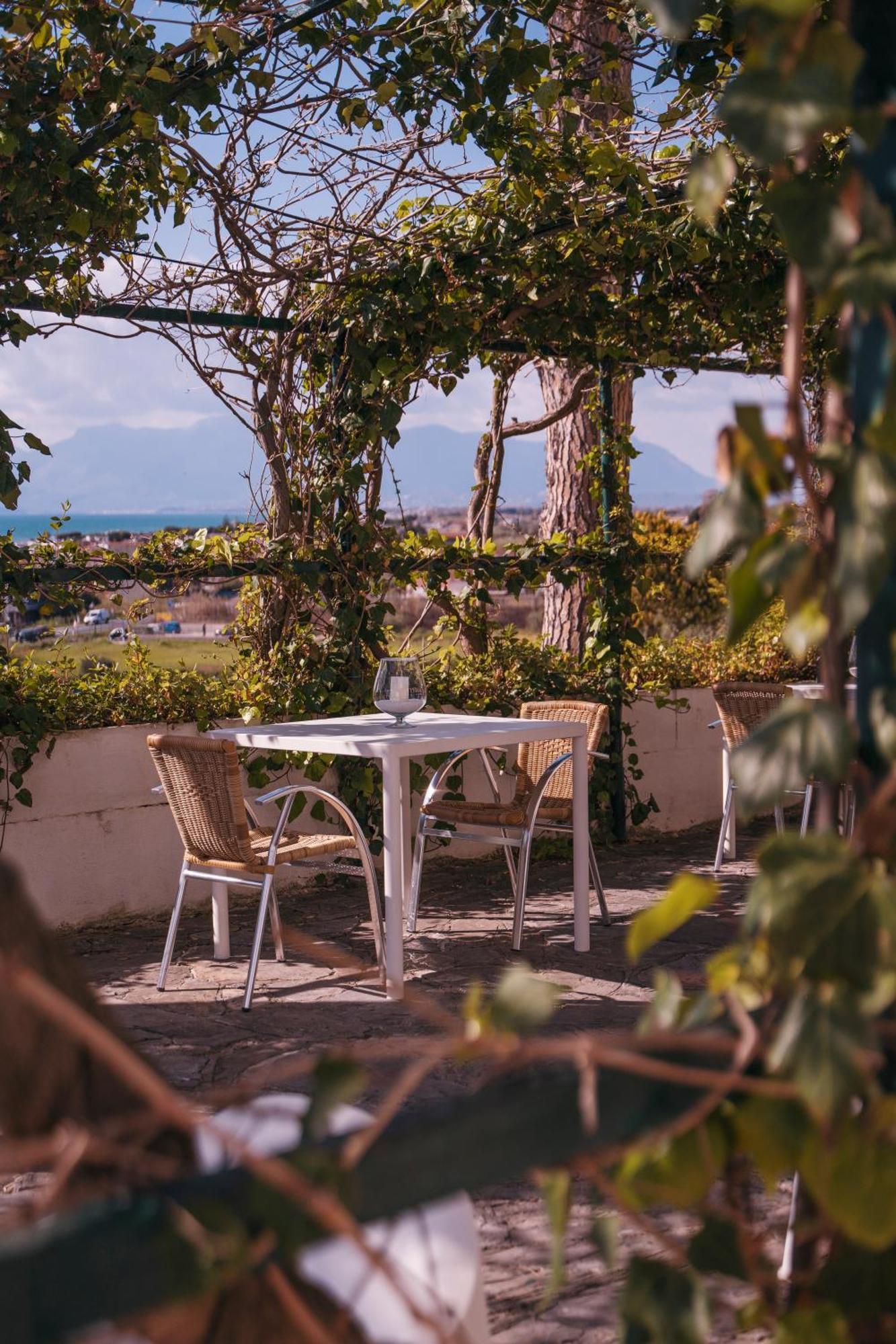 Hotel Sinuessa Terme Mondragone Eksteriør bilde